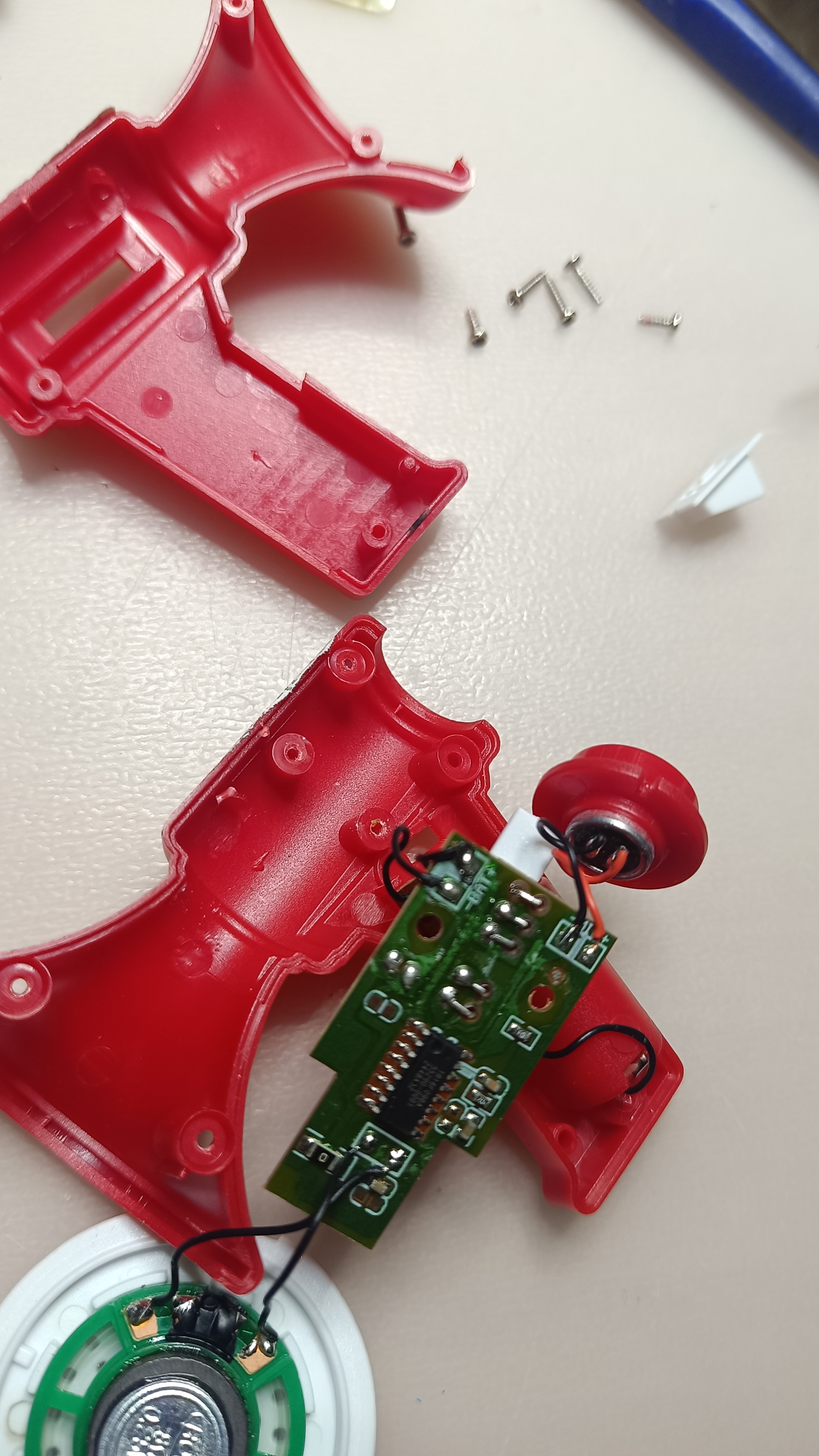 Toy megaphone hack 4